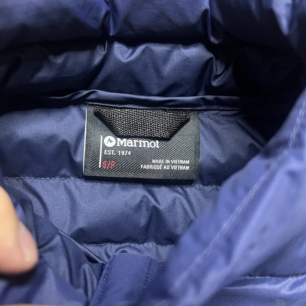 Women's Marmot Echo Featherless Puffer Jacket Navy Blue Small NWT - Picture 3 of 6
